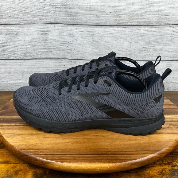 Brooks Men’s Revel 5 Gray Black Running Shoe 1103741D038 Sneaker Size 15 D